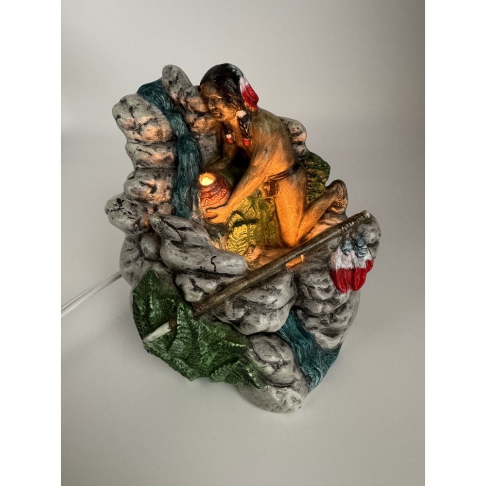 1994 Tampa Bay Mold Co Native American Ceramic Lighted Figurine Lamp